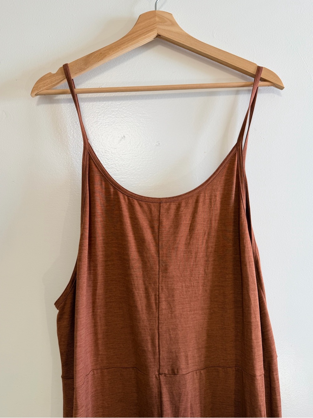 Vuori Sleeveless Jumpsuit XL Rustic Orange/Red Athleisure Activewear Loungewear - Picture 3 of 12